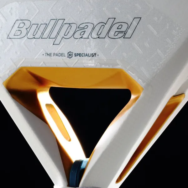 Ракетка для падела BULLPADEL Pearl 26, 493804, для профессионалов, карбон, бело-серый за 35&nbsp;929.50 ₽ в Омске