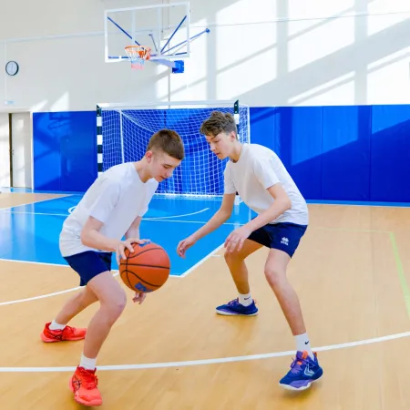 Ферма для баскетбольного щита игрового на растяжках вынос 1200 мм ZAVODSPORTA за 18&nbsp;200 ₽ купить в Омске